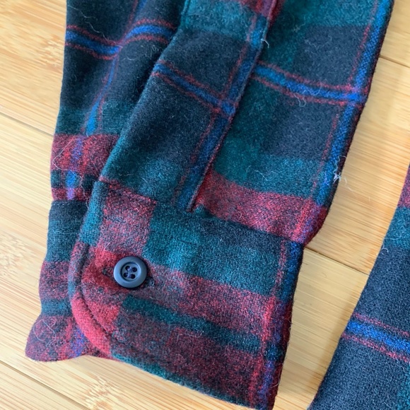 Vintage 60s Pendleton Fireside Shirt Sz Small Red Plaid Wool Collar One Pocket - Picture 10 of 12
